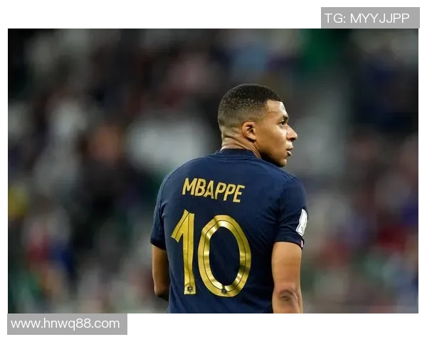 全球顶尖足球明星谁是踢得最好的球员揭秘与评比分析 全球顶尖足球明星谁是踢得最好的球员揭秘与评比分析