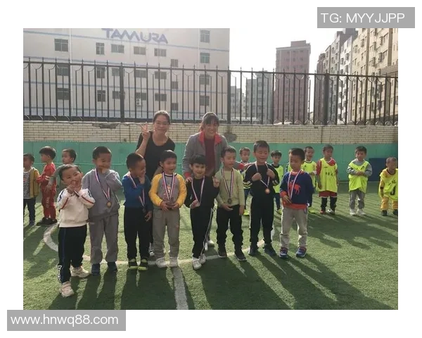 快乐足球操小班开启儿童运动新篇章助力健康成长与团队合作