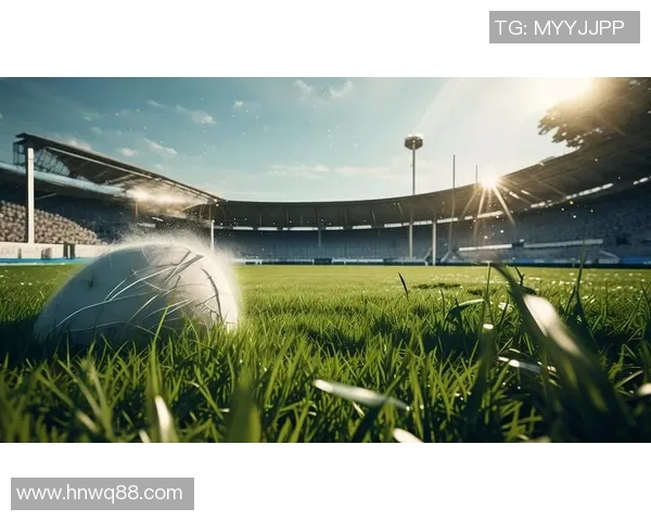 激情四溢的绿茵场足球海报展现梦想与荣耀的完美结合