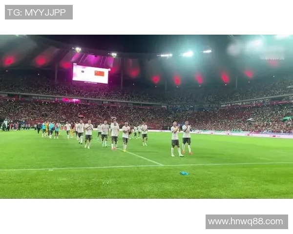 胃癌足球的抗争与希望:从球场到生命的斗争之路 胃癌足球的抗争与希望:从球场到生命的斗争之路