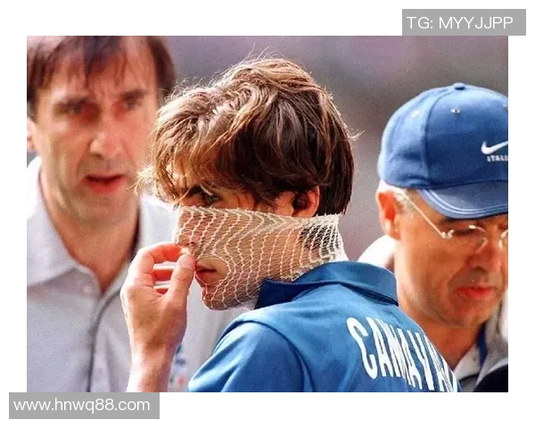 破碎足球的背后故事与梦想重塑的希望之旅